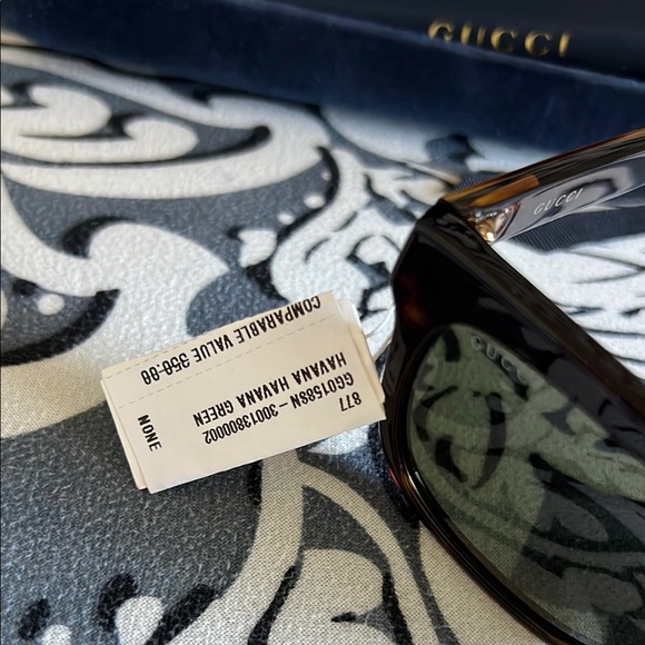 Gucci Tortoise Havana Green Sunglasses - Picture 3 of 9